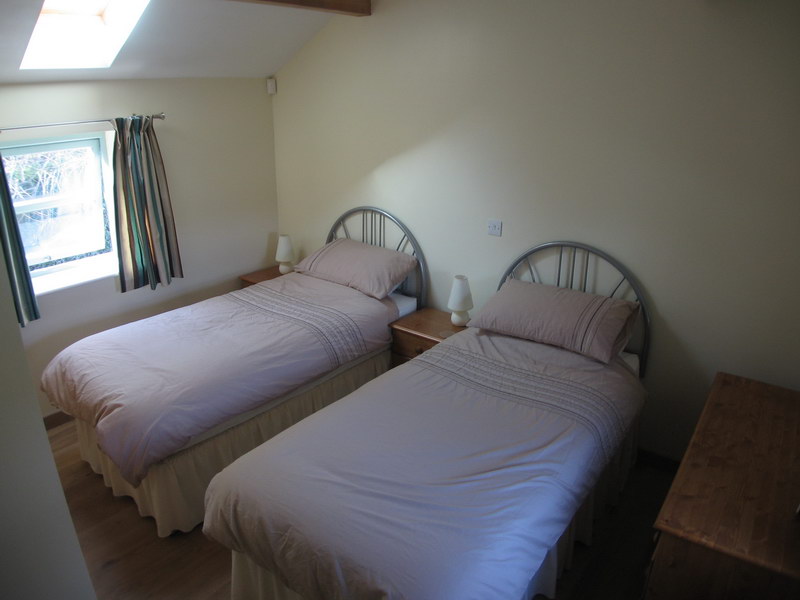 Beckside Barn Holiday Cottage - Twin Bedroom